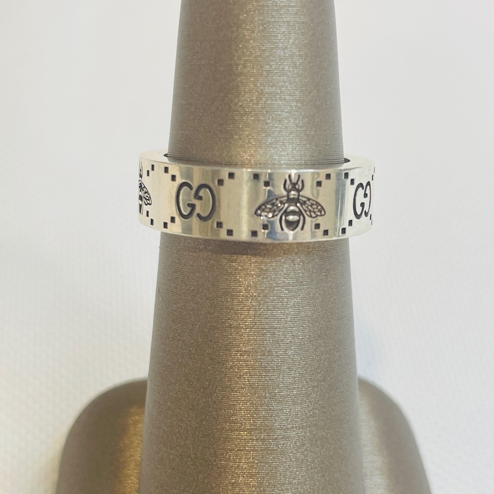 GUCCI Engraved Bee Band Ring, Silver Ag925